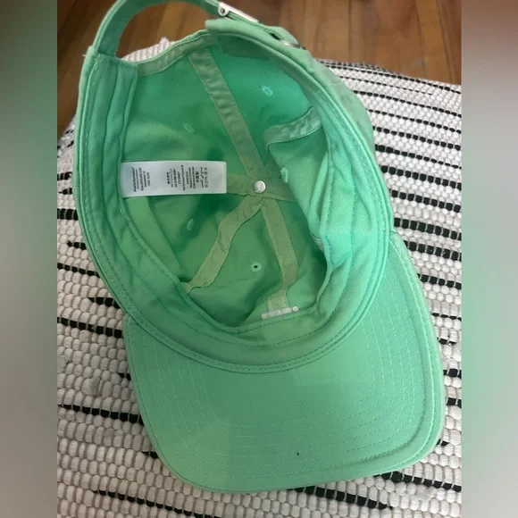 Hat - Picture 3 of 9